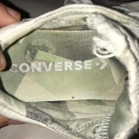 Women’s Low Top White Converse Size 6 - Picture 11 of 12